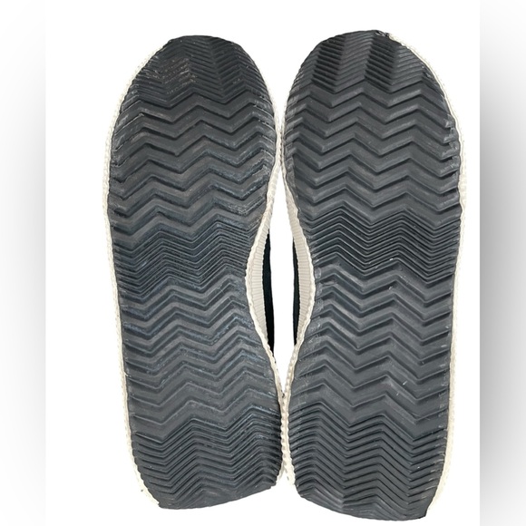 Sorel Out n About lll Plus Waterproof Sneaker Womens Size 9 Black - Picture 12 of 12